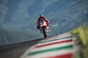 足坛最恐怖射手排名，足坛十大恐怖受伤